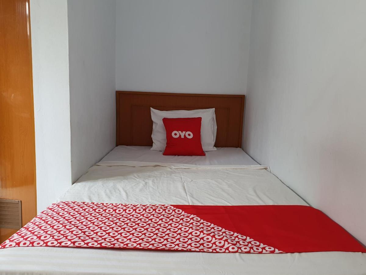 Oyo 569 치가둥 게스트 하우스 샤리아 반둥 외부 사진